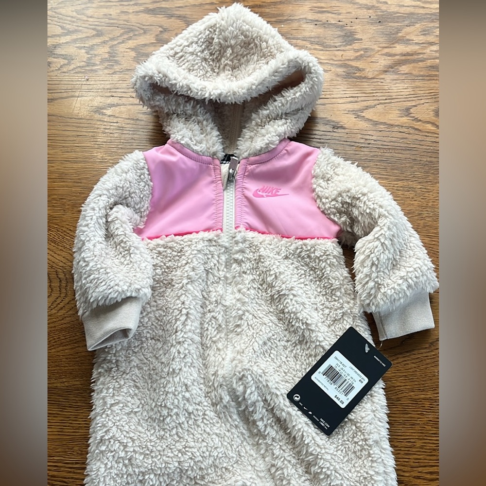 Nike hooded fleece